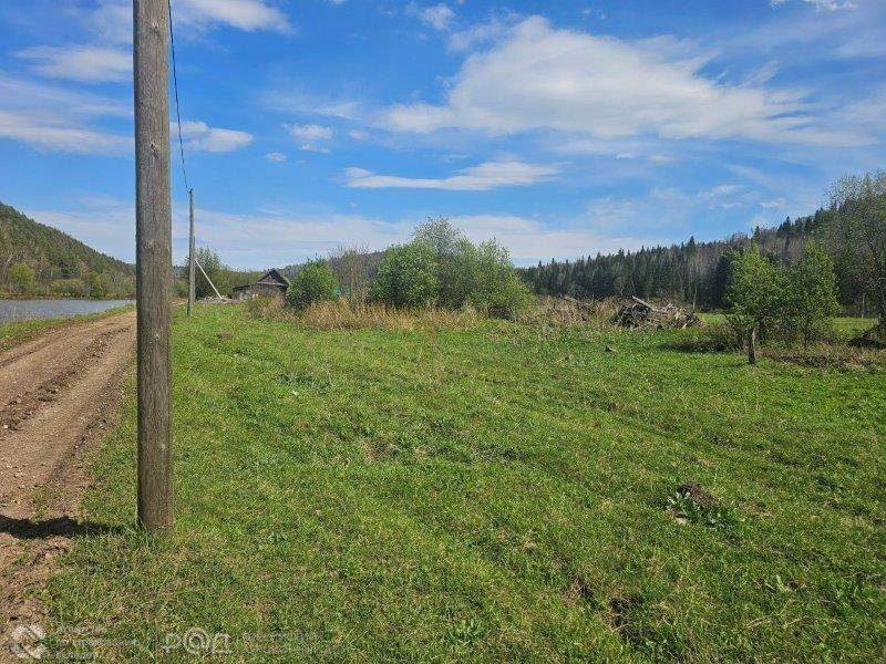 Продам земельный участок 637 м.кв.