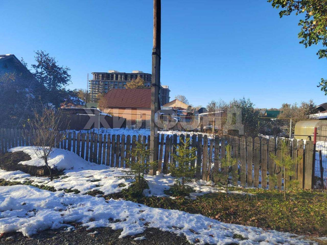 Продам земельный участок 850 м.кв.