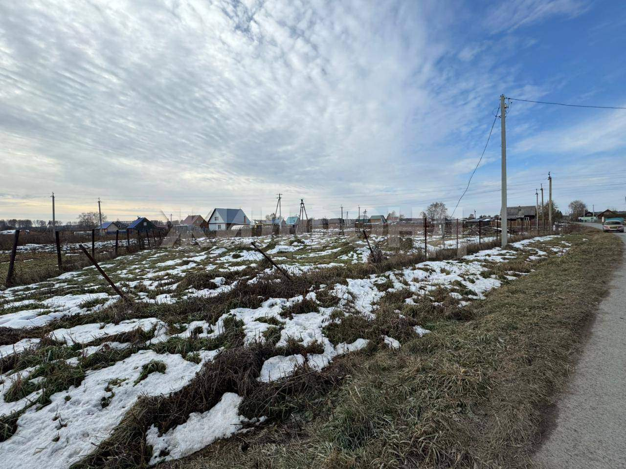 Продам земельный участок 1200 м.кв.