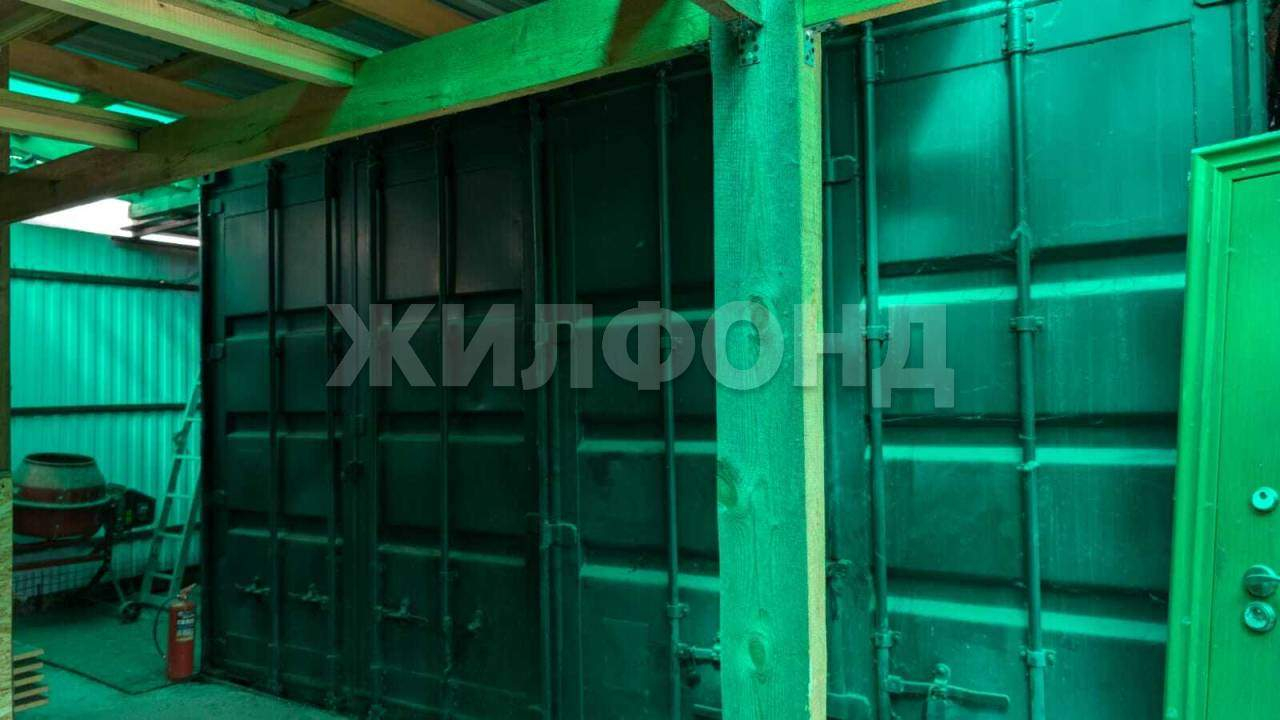 Продам земельный участок 574 м.кв.