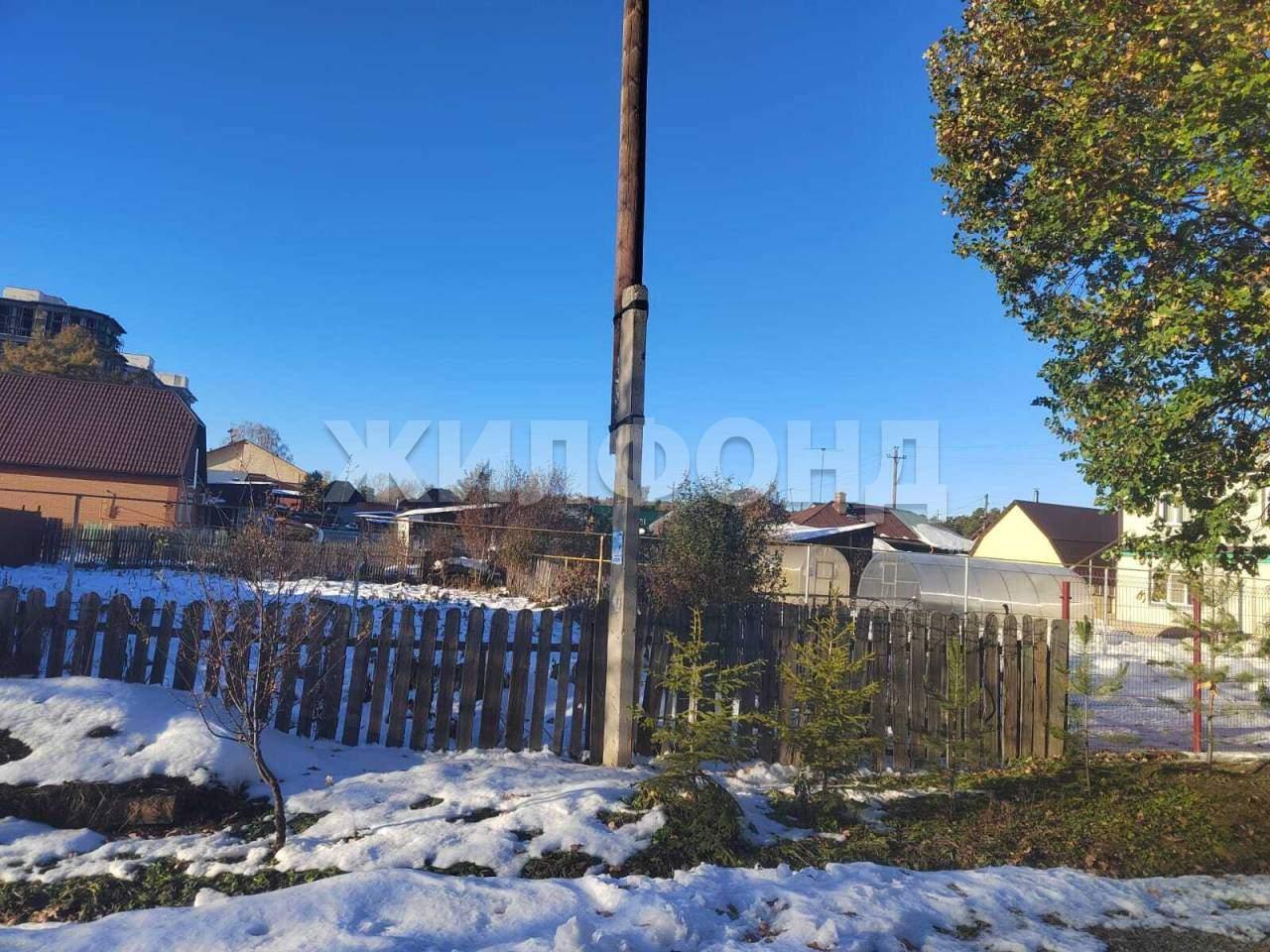 Продам земельный участок 850 м.кв.