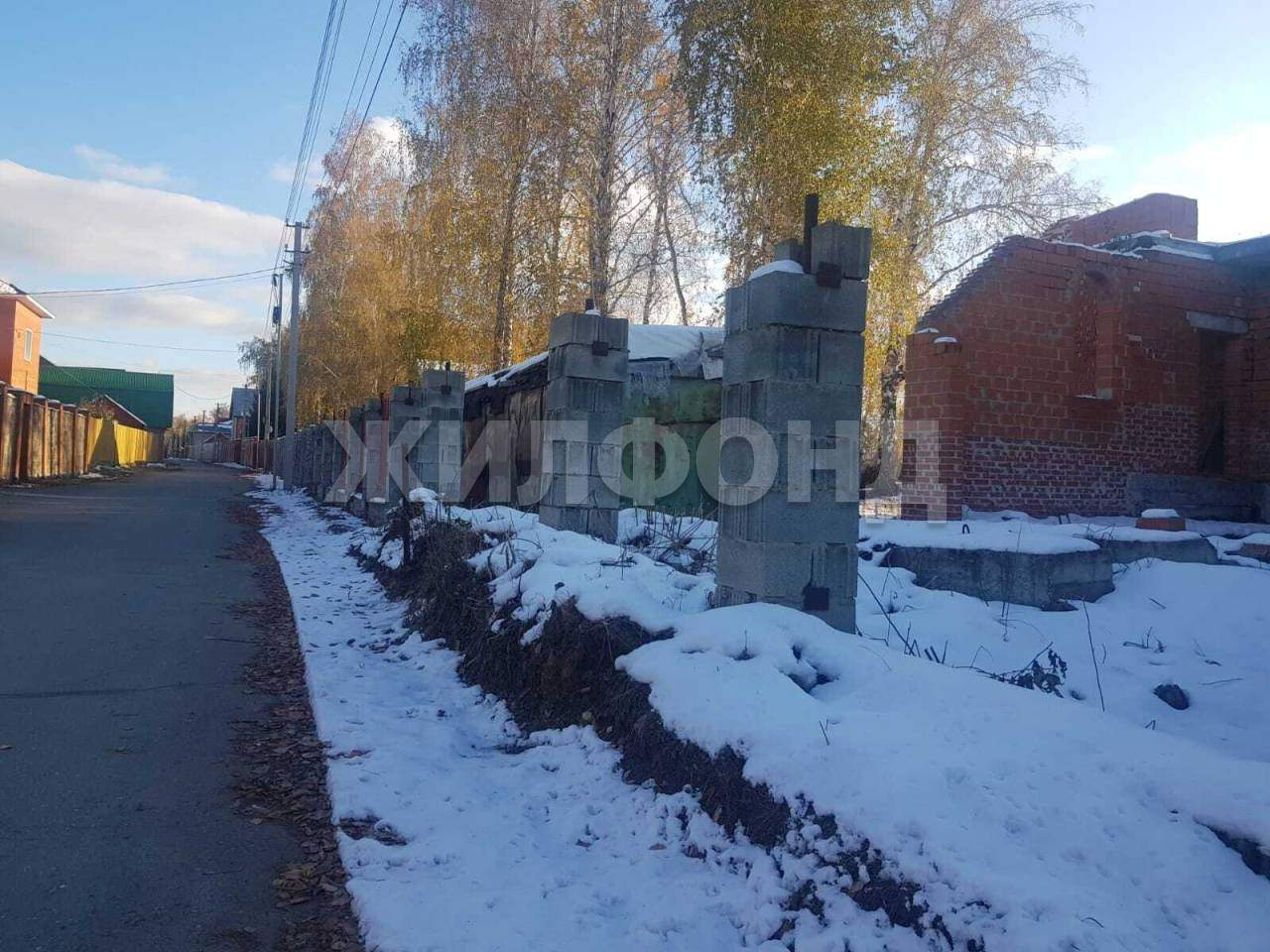 Продам земельный участок 1022 м.кв.