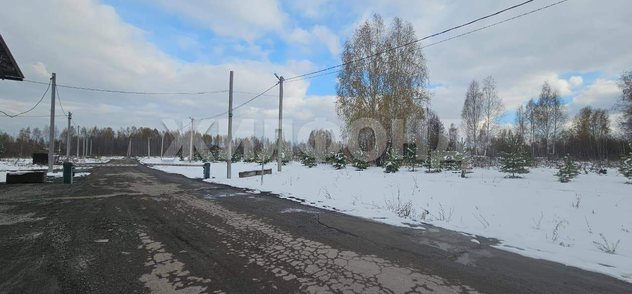 Продам земельный участок 1200 м.кв.