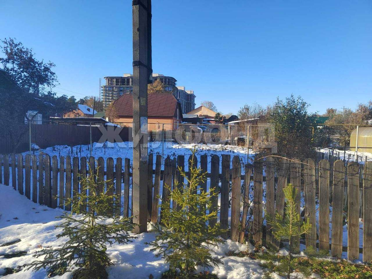 Продам земельный участок 850 м.кв.