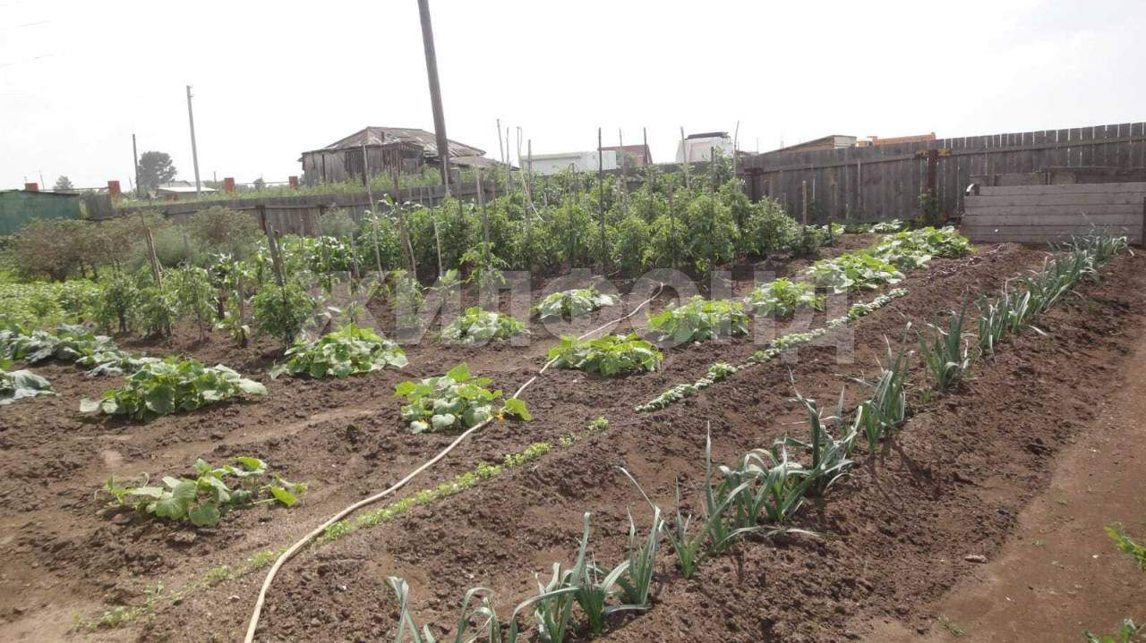 Продам земельный участок 2500 м.кв.