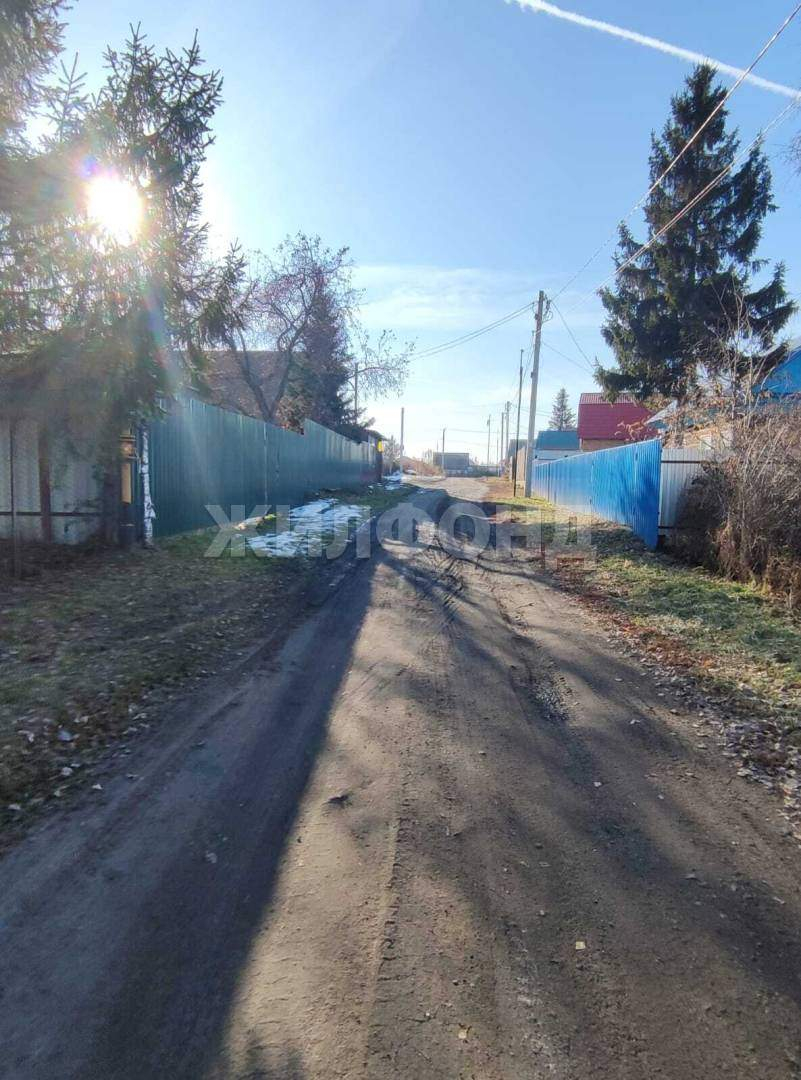 Продам земельный участок 1775 м.кв.