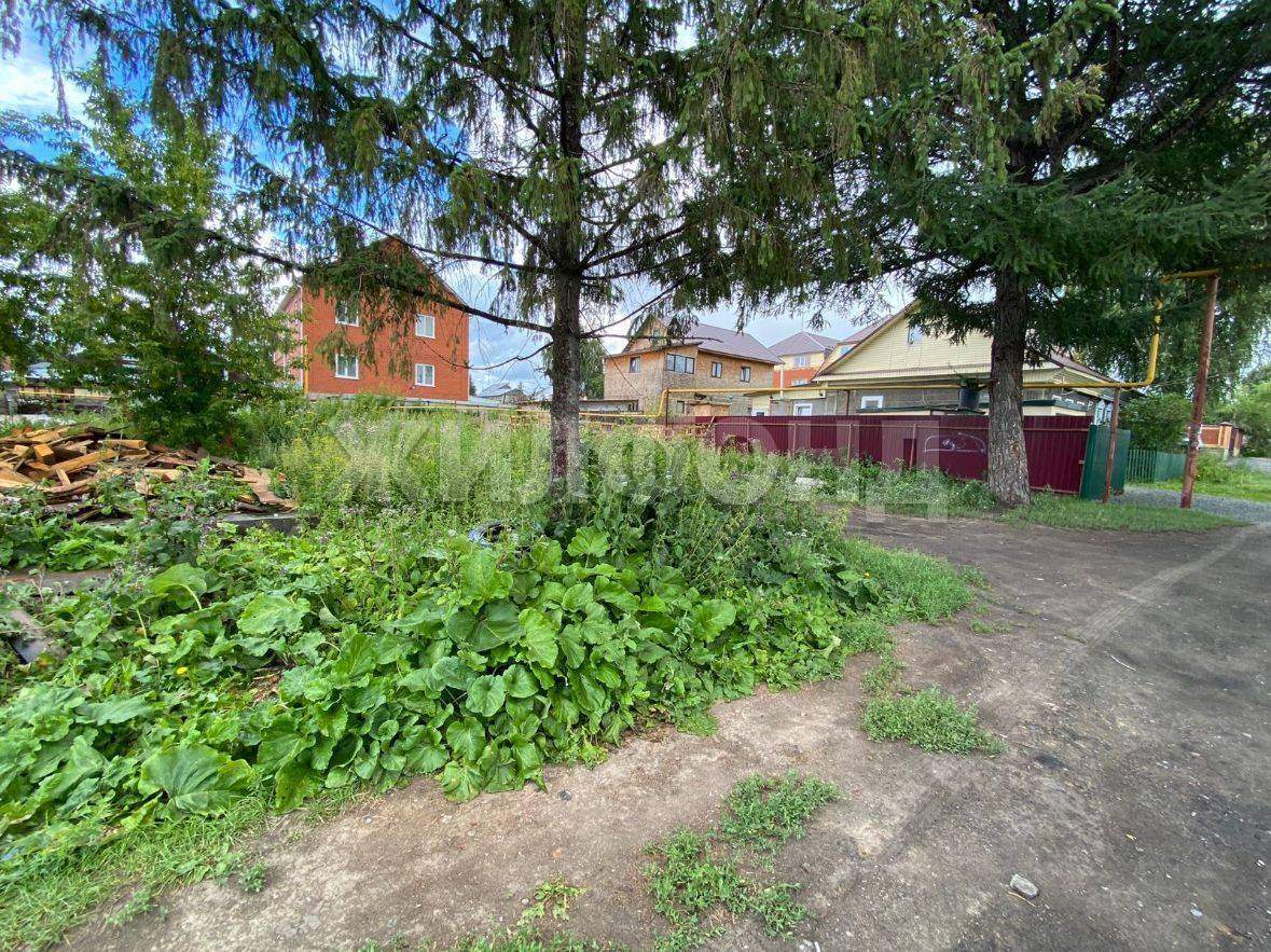 Продам земельный участок 649 м.кв.