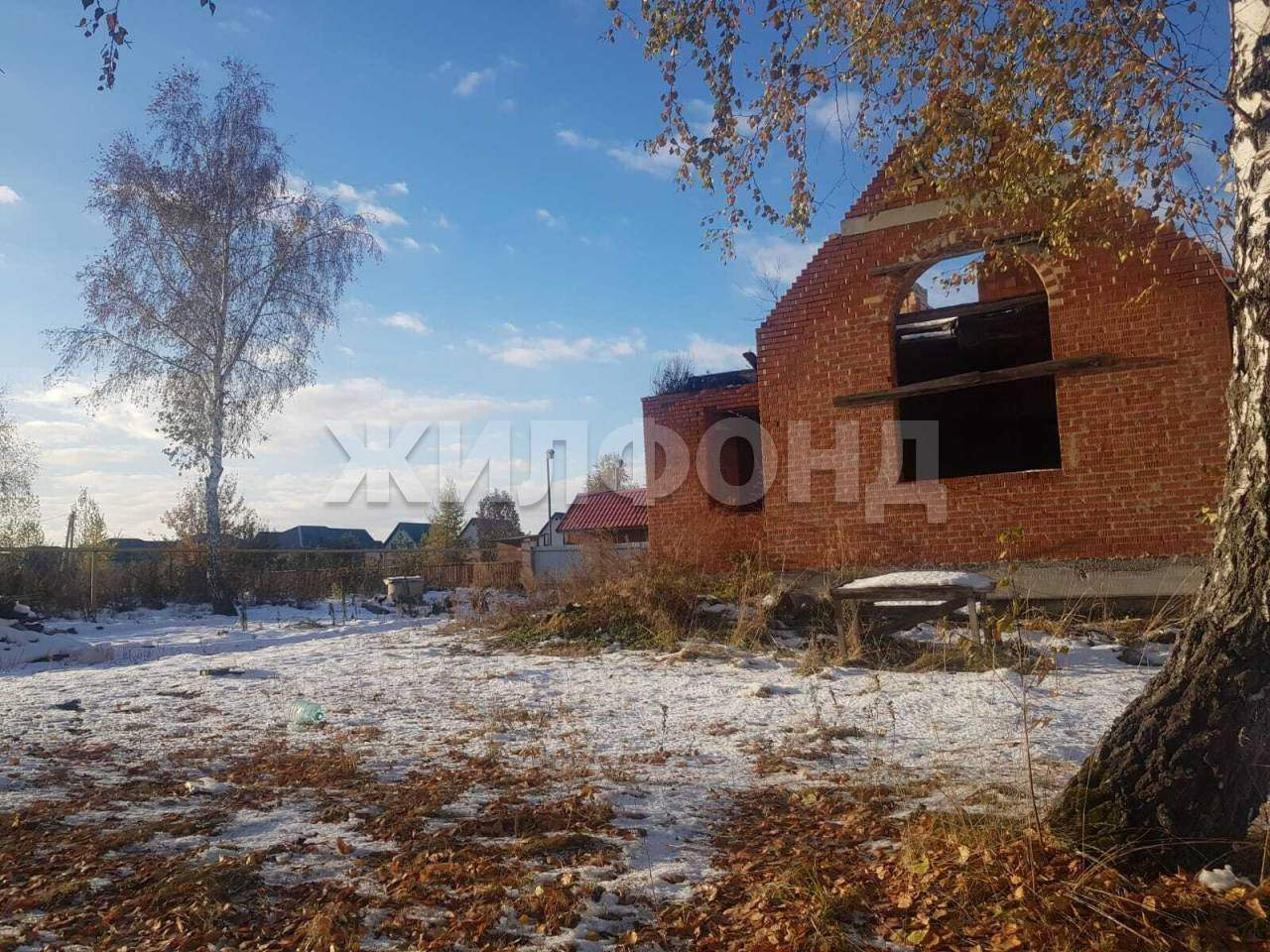 Продам земельный участок 1022 м.кв.