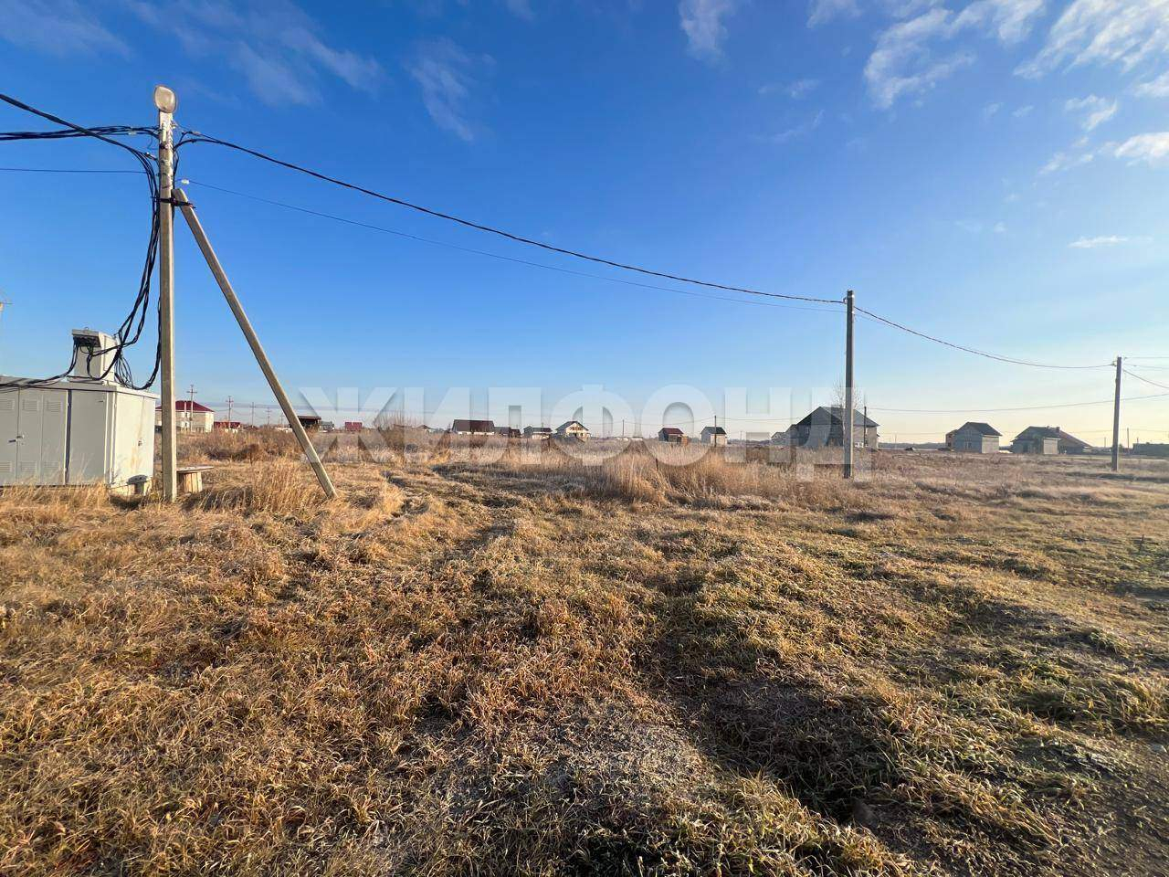 Продам земельный участок 930 м.кв.