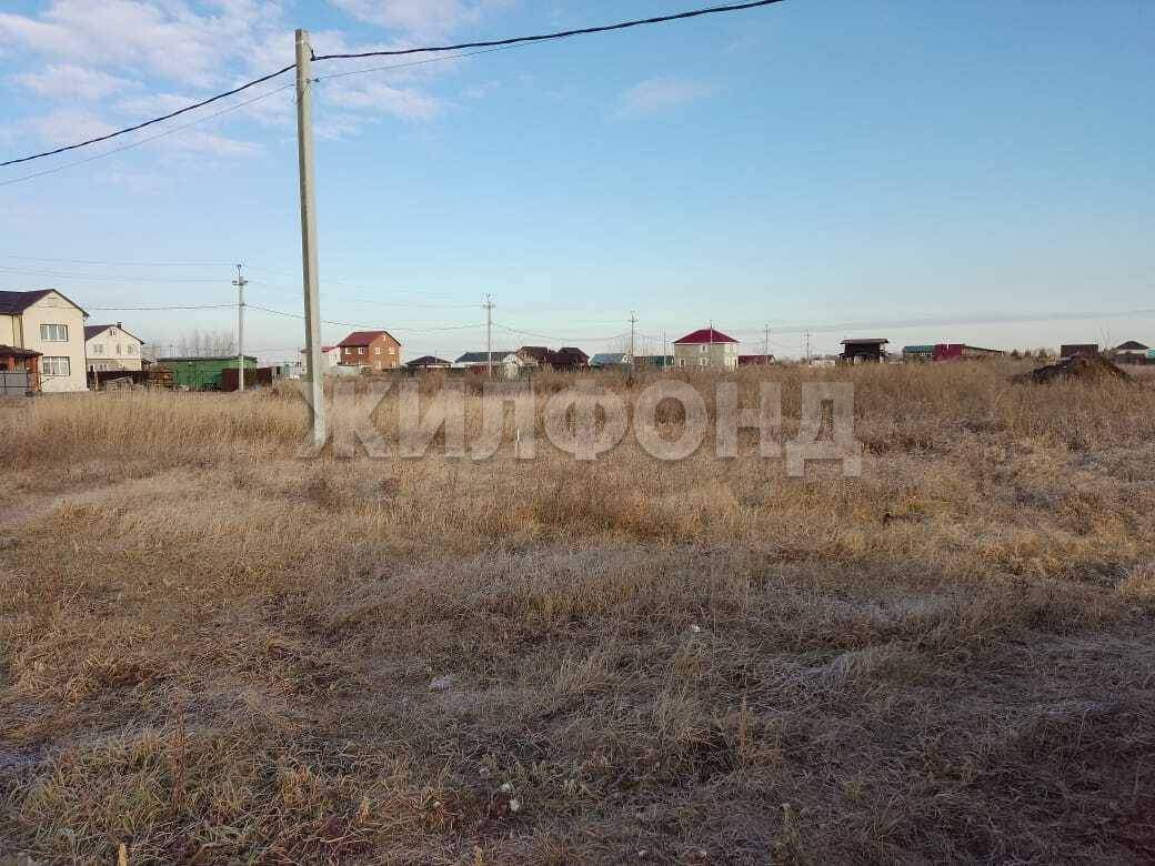 Продам земельный участок 930 м.кв.