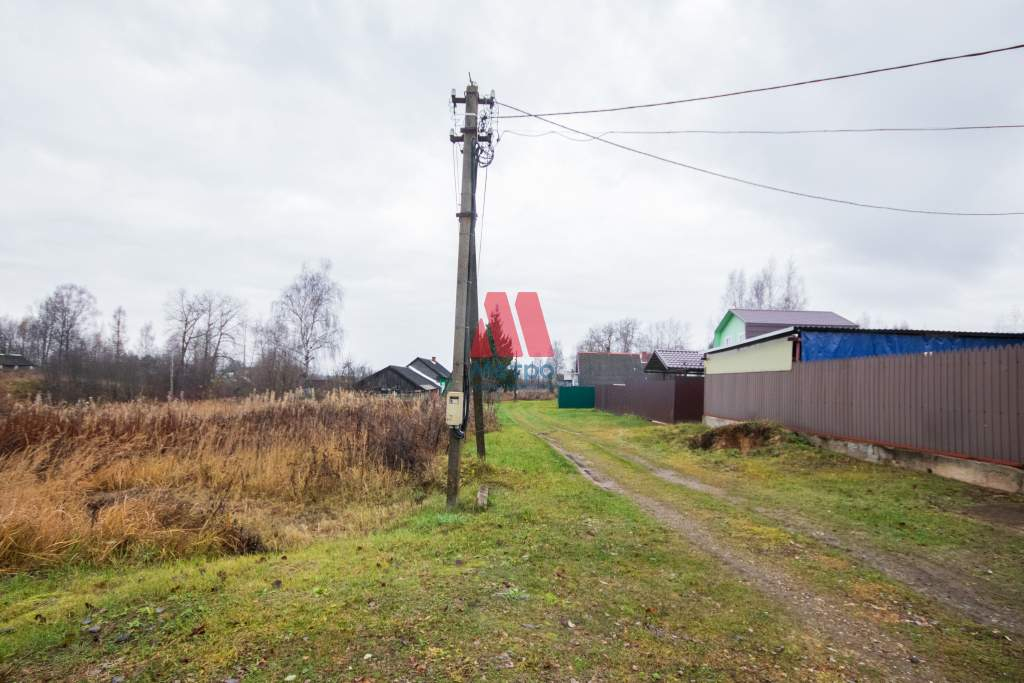 Продам земельный участок 1500 м.кв.