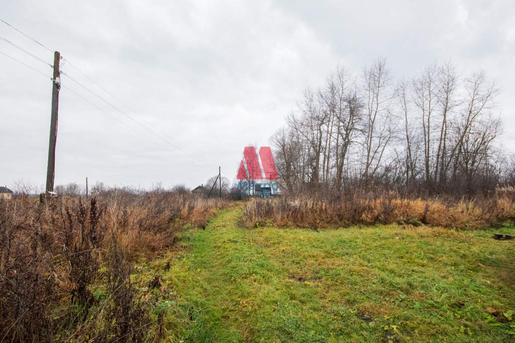 Продам земельный участок 1500 м.кв.