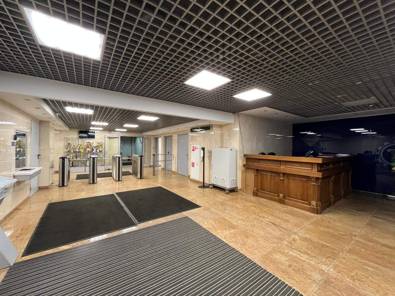 Фото: Продажа офиса 12962 м2 test