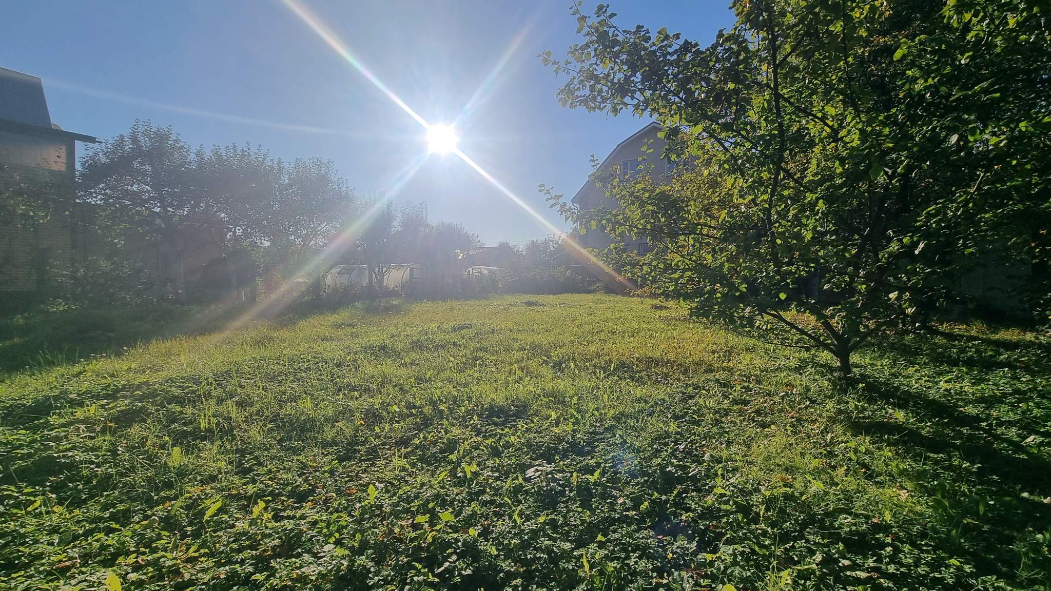 Продам земельный участок 600 м.кв.