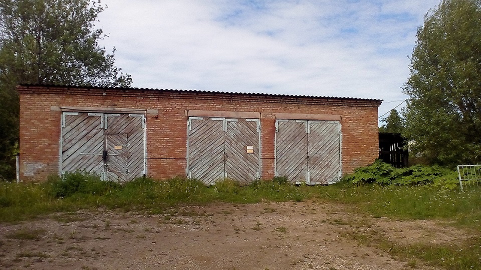 Продам торговое помещение 2073 м.кв.