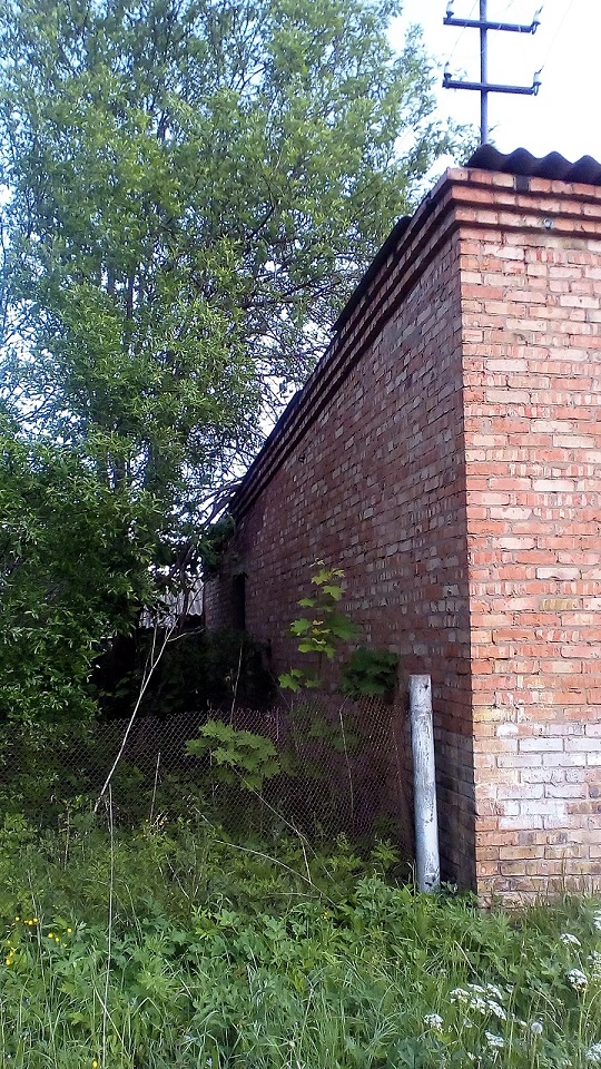 Продам торговое помещение 2073 м.кв.