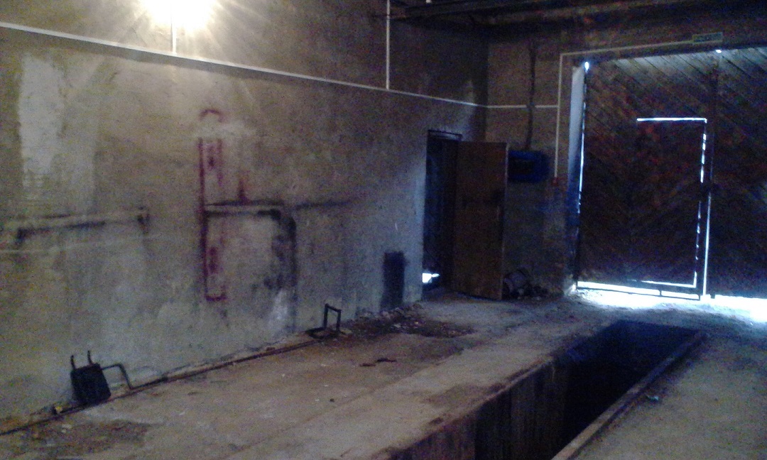 Продам торговое помещение 2073 м.кв.