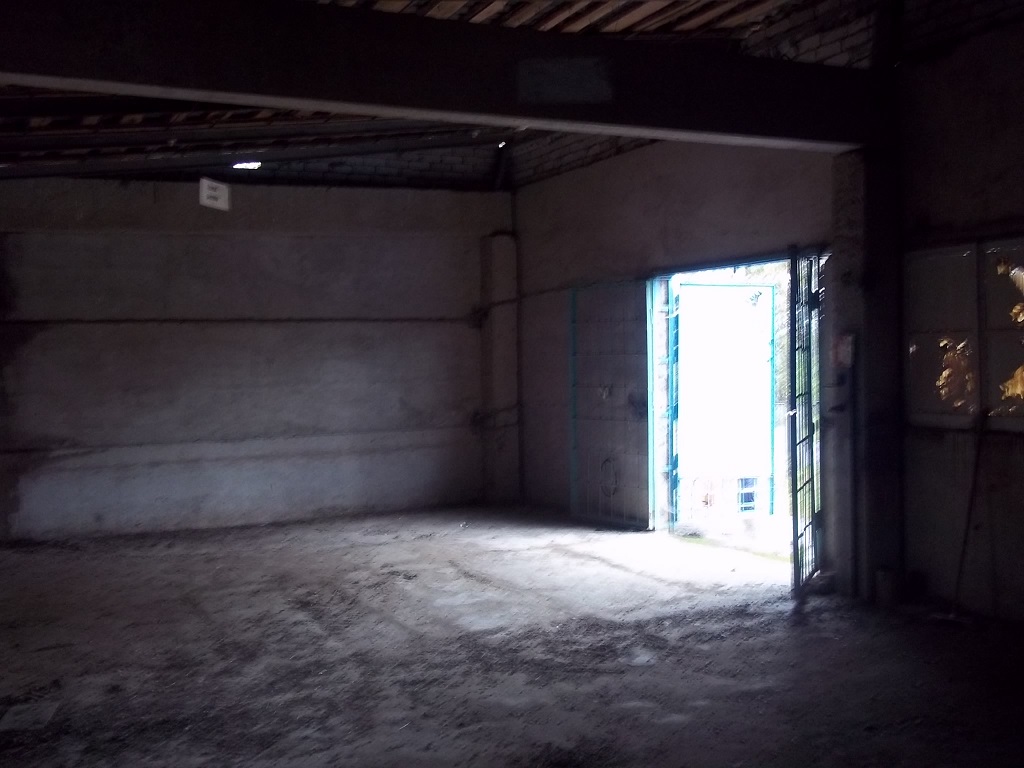 Продам торговое помещение 596 м.кв.