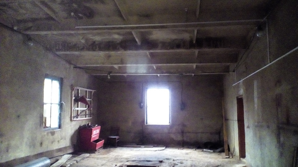 Продам торговое помещение 2073 м.кв.