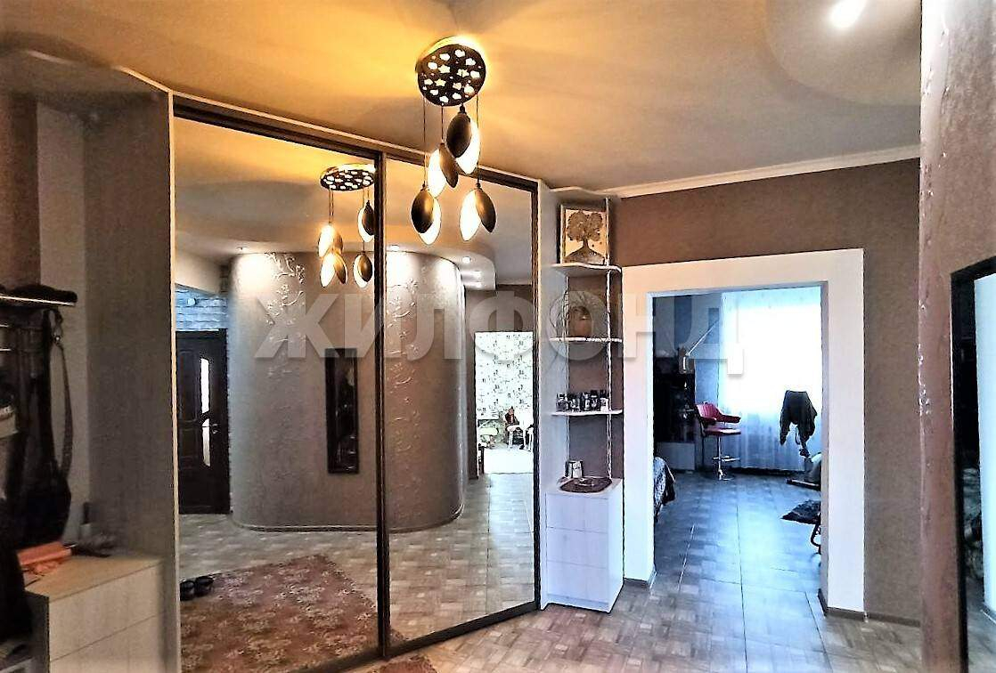 Дом на продажу в Абакане, Западная улица фото №2