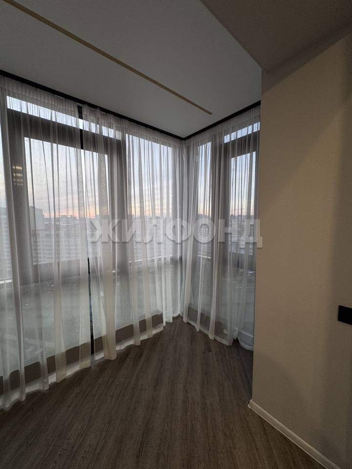 Квартира на продажу в Красноярске, Авиаторов улица, 30 фото №11