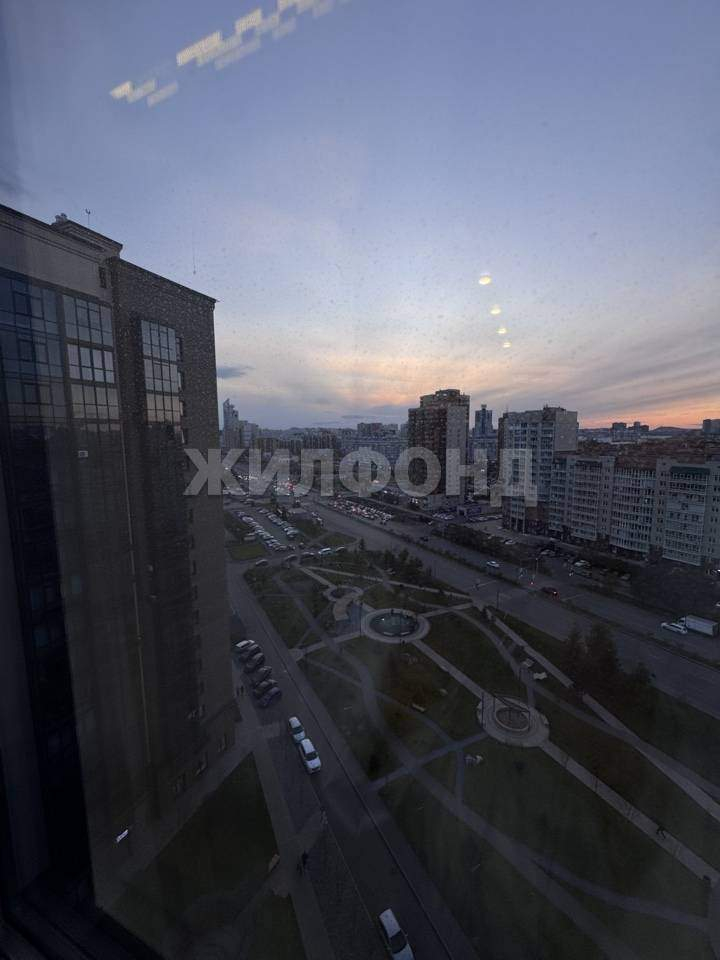 Квартира на продажу в Красноярске, Авиаторов улица, 30 фото №8