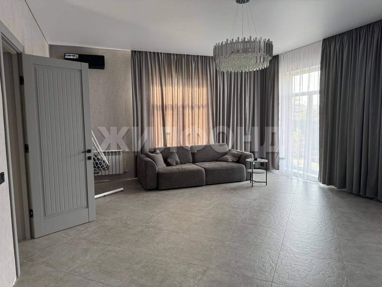 Дом на продажу в Абакане, Центральная улица фото №8