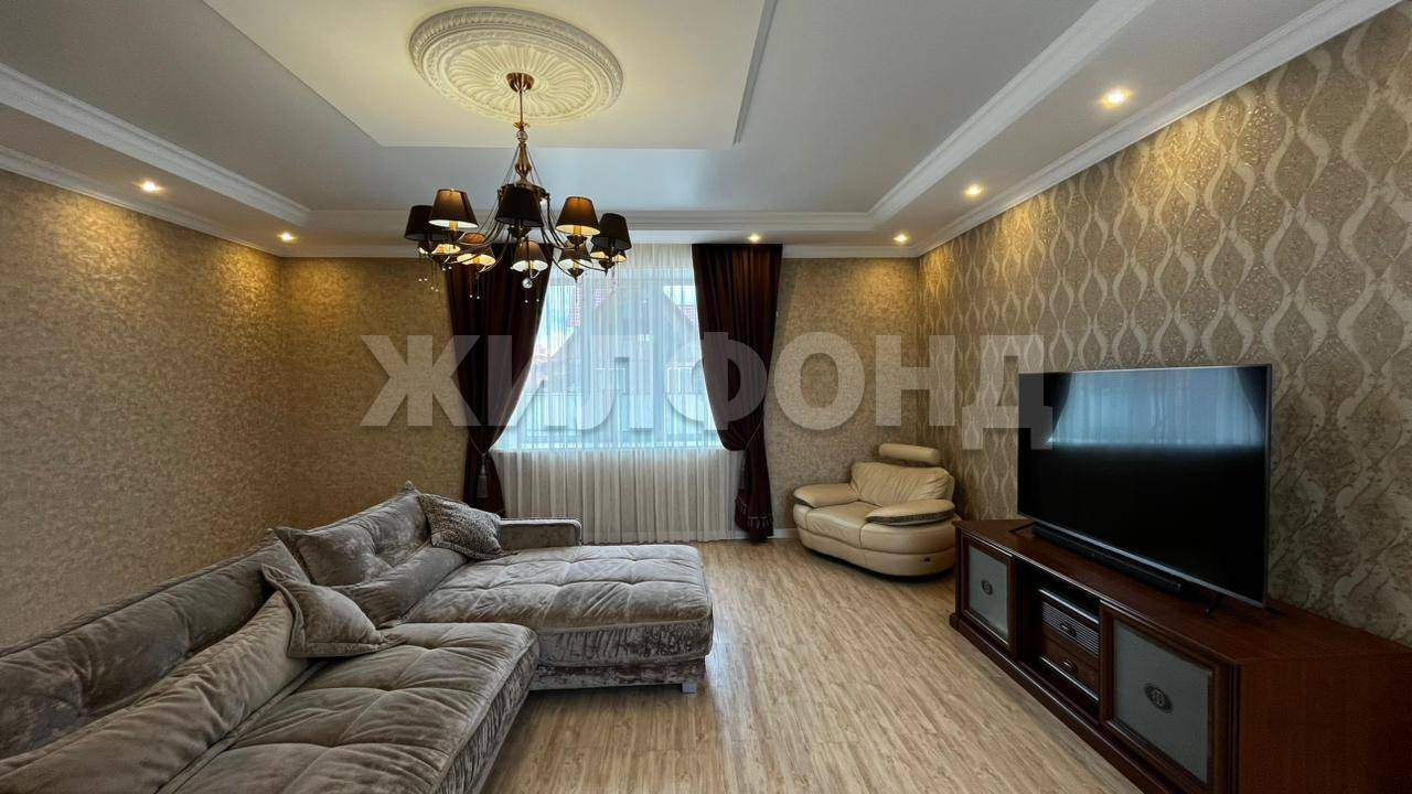 Дом на продажу в Абакане, Лазурная улица фото №0