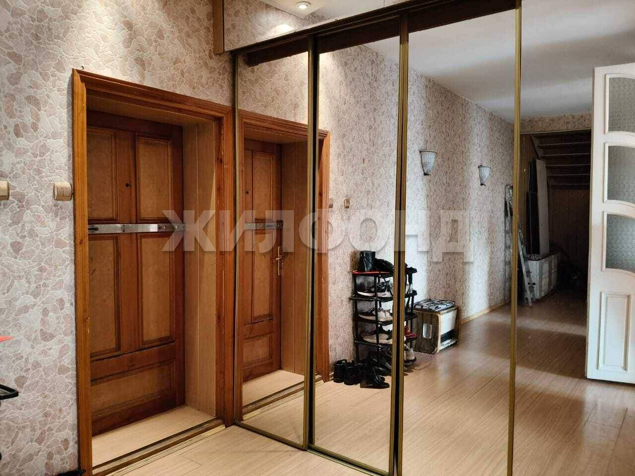 Квартира на продажу в Абакане, Чертыгашева улица, 126 фото №0