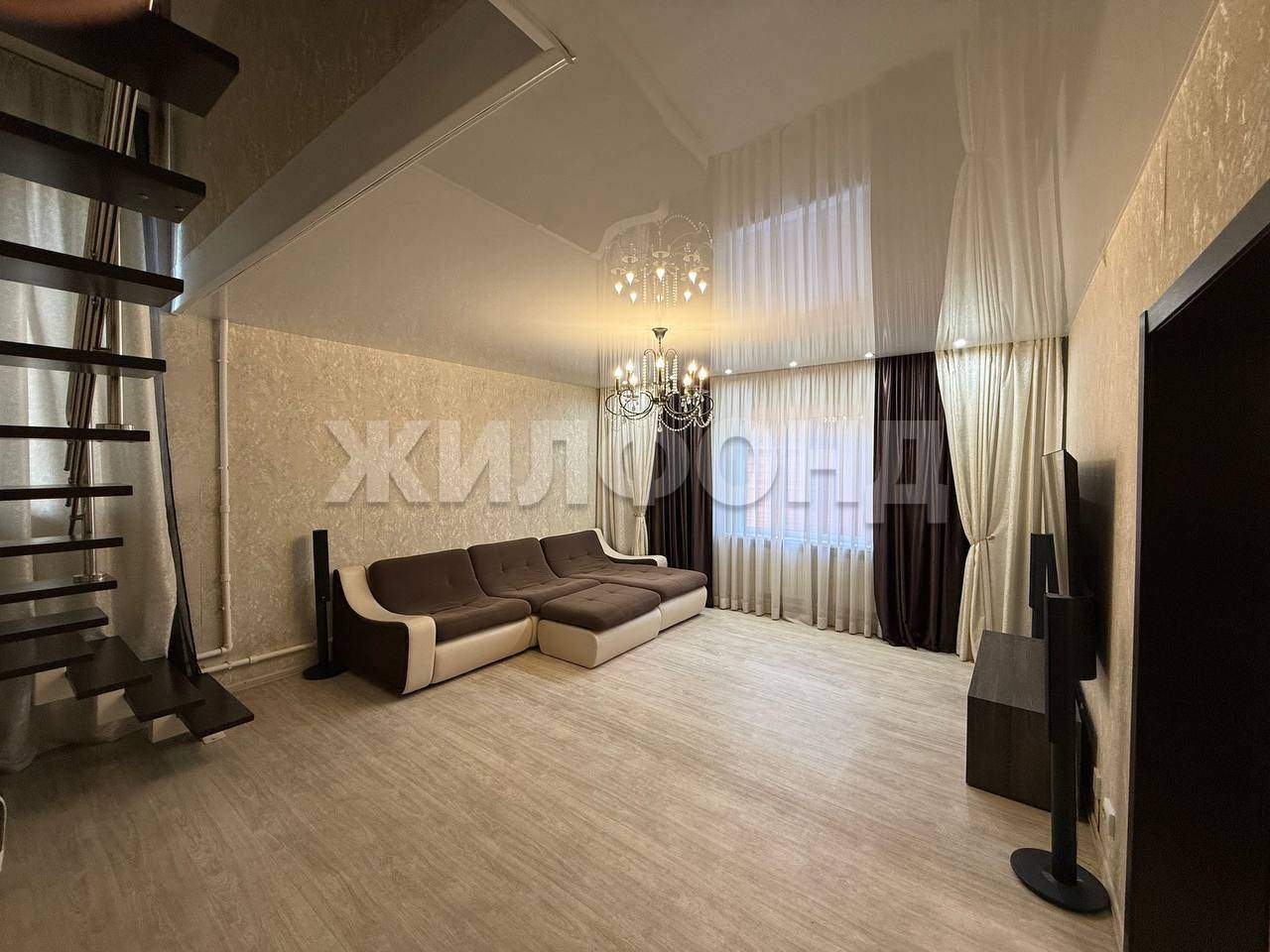 Дом на продажу в Абакане, имени Василия Архиповича Угужакова улица, 20А фото №1