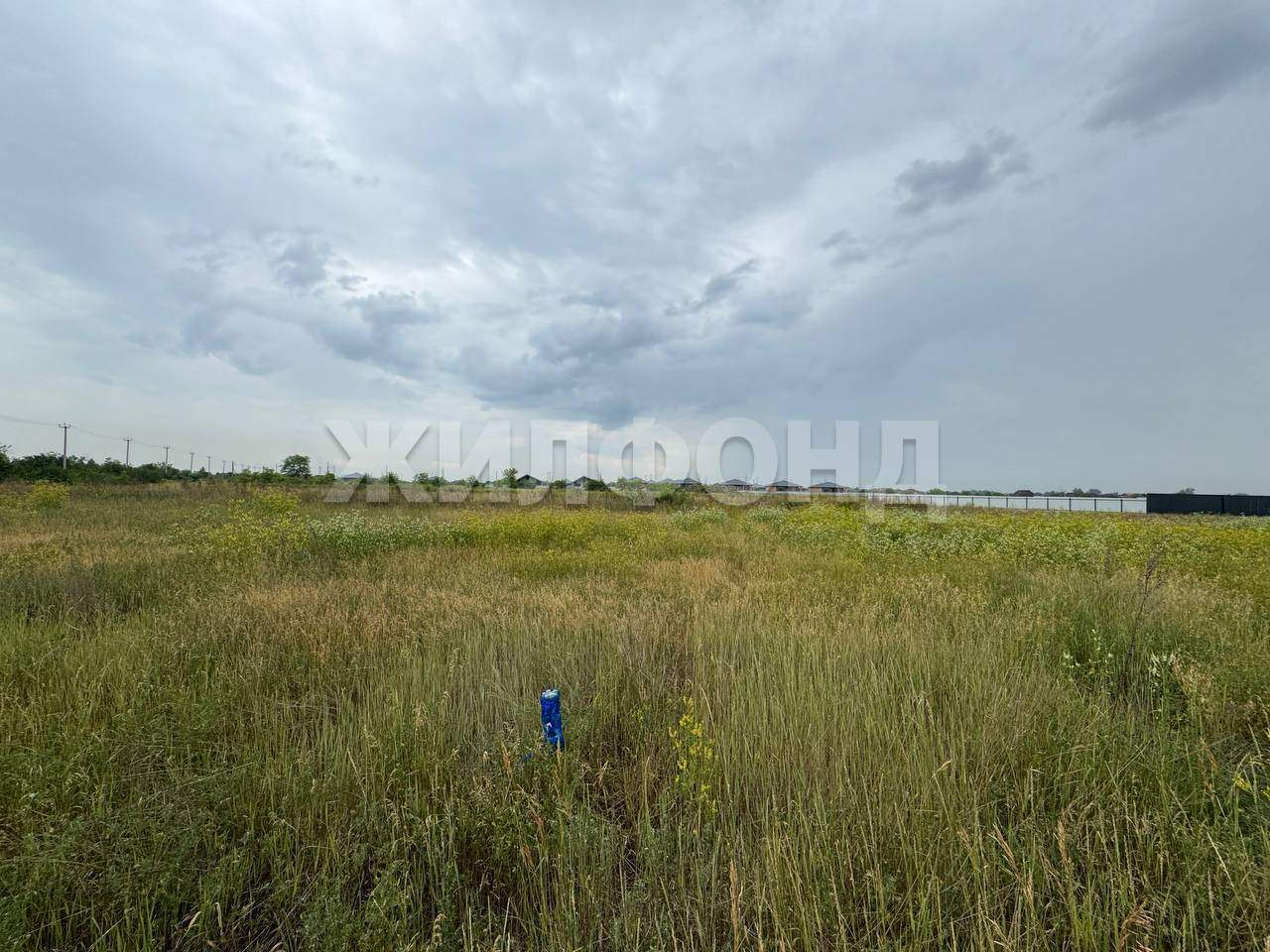 Продам земельный участок 1380 м.кв.