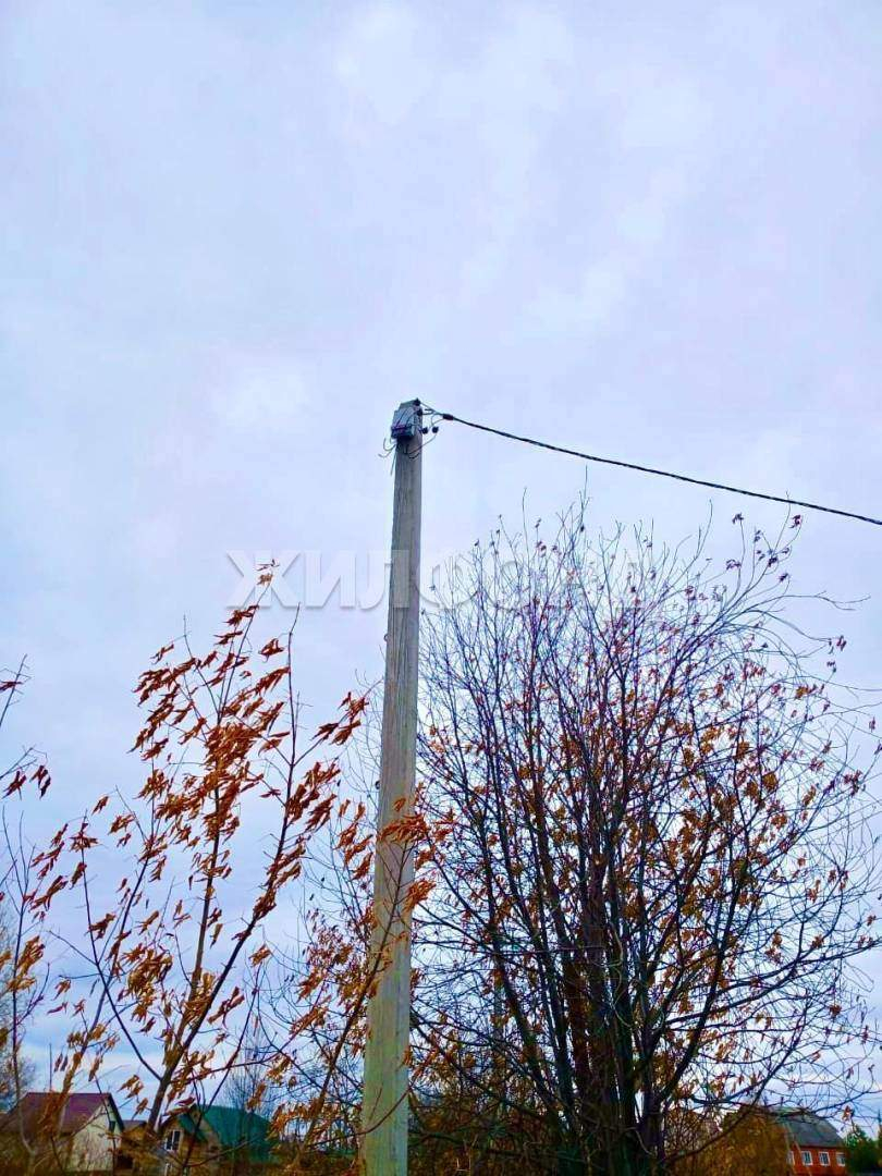 Продам земельный участок 1100 м.кв.