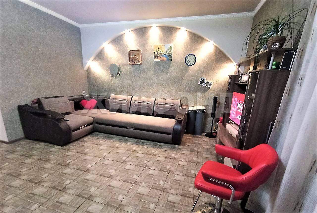 Дом на продажу в Абакане, Западная улица фото №3