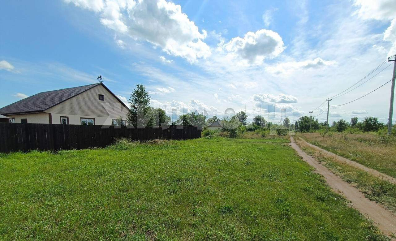 Продам земельный участок 1500 м.кв.