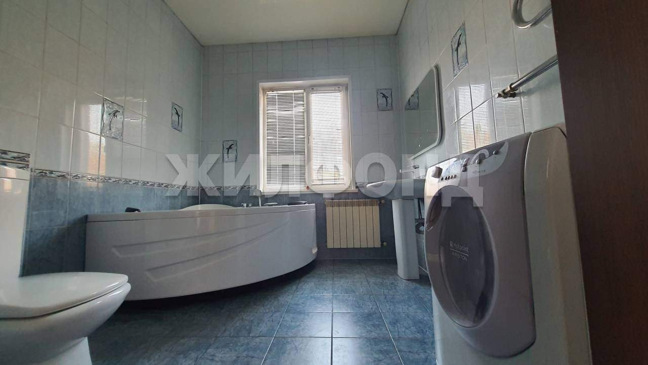 Дом на продажу в Абакане, Западная улица фото №16