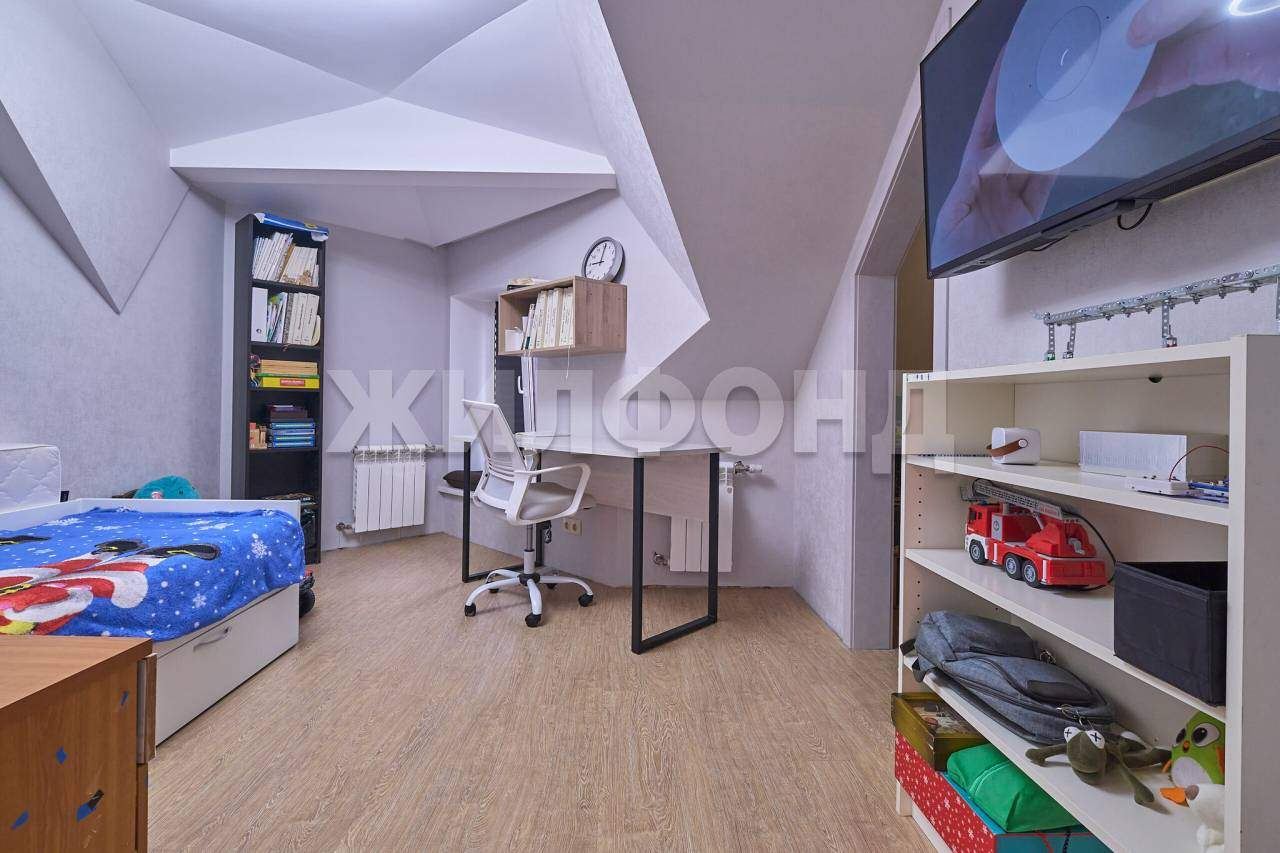 Дом на продажу в Томске, Михаила Орлова улица фото №9