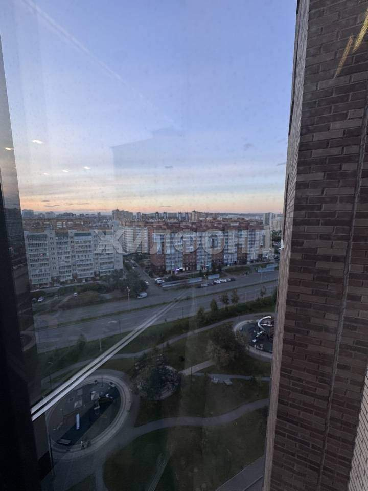 Квартира на продажу в Красноярске, Авиаторов улица, 30 фото №7