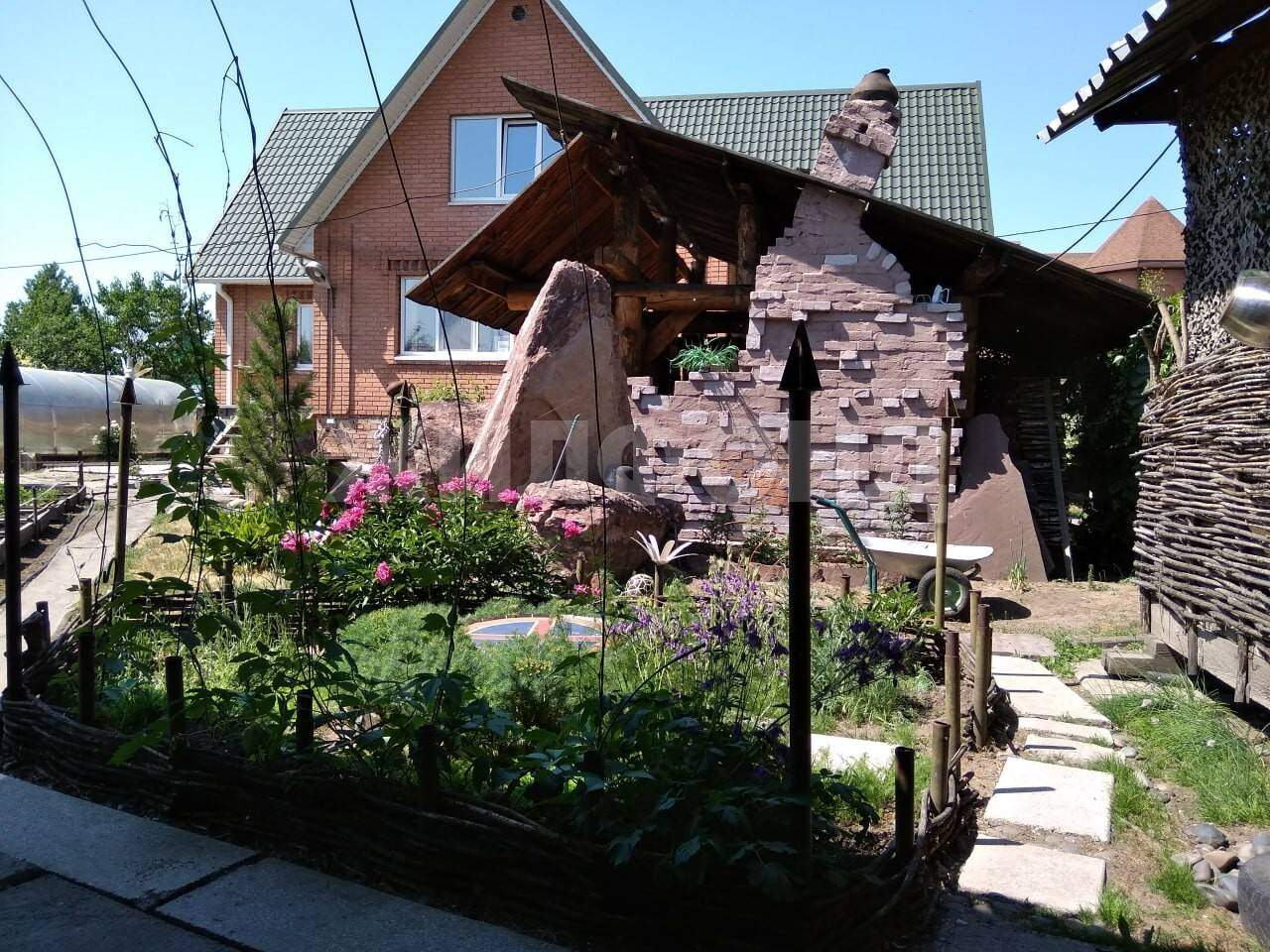 Дом на продажу в Абакане, Западная улица фото №1