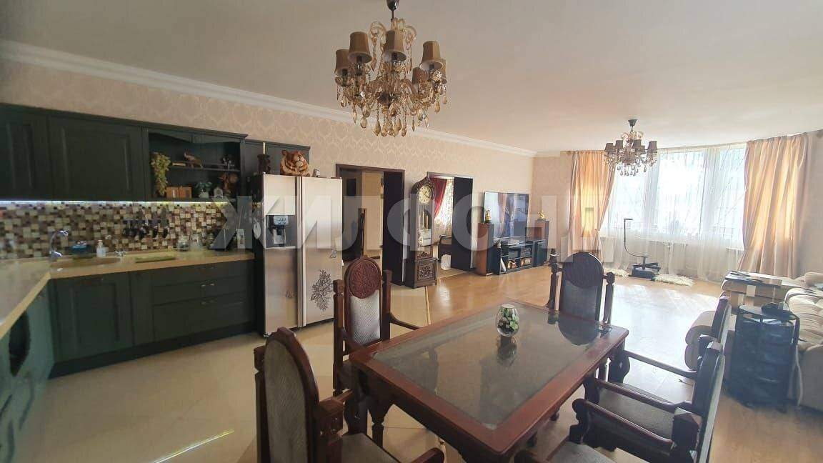 Дом на продажу в Абакане, Звездная улица фото №1