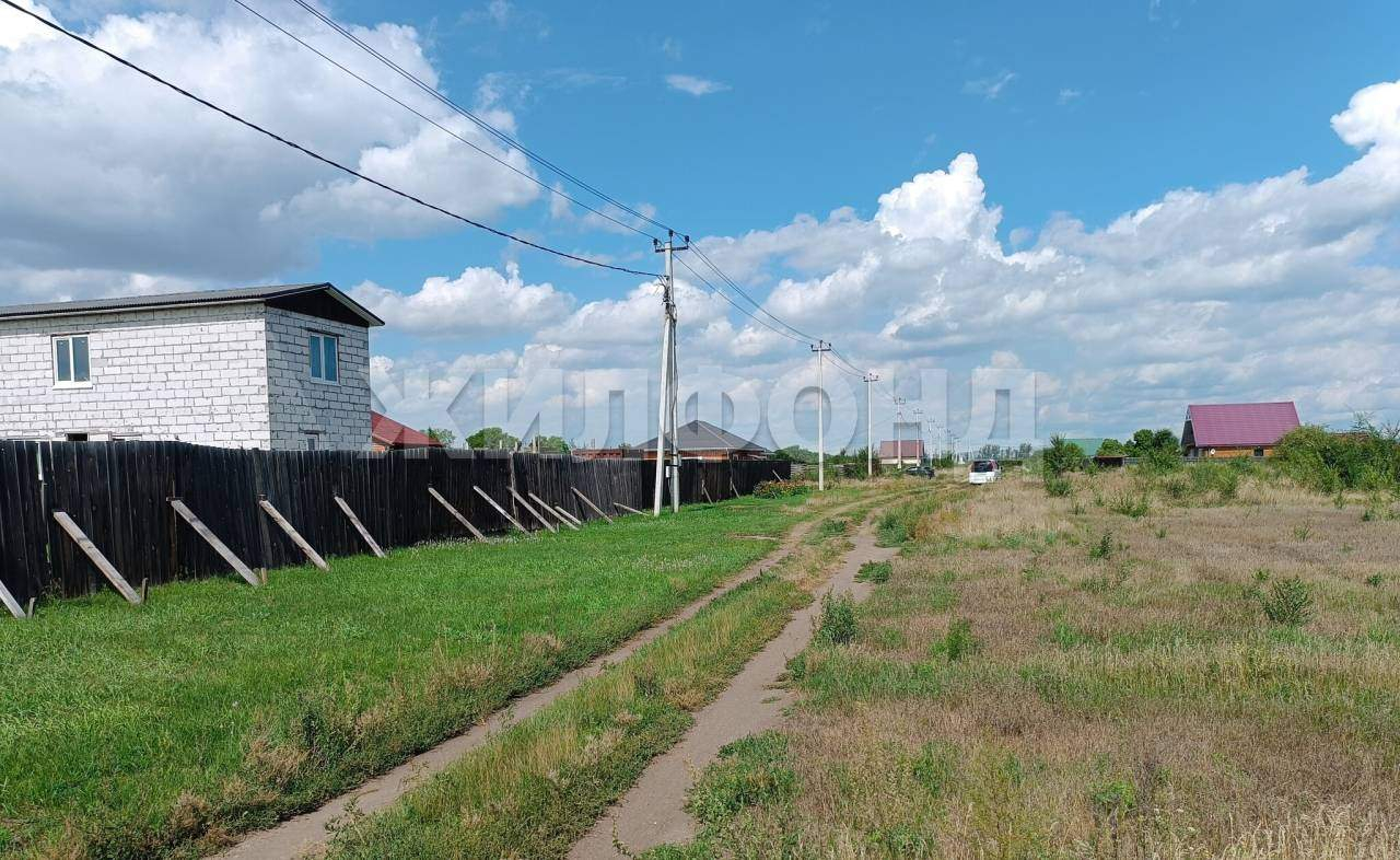 Продам земельный участок 1500 м.кв.