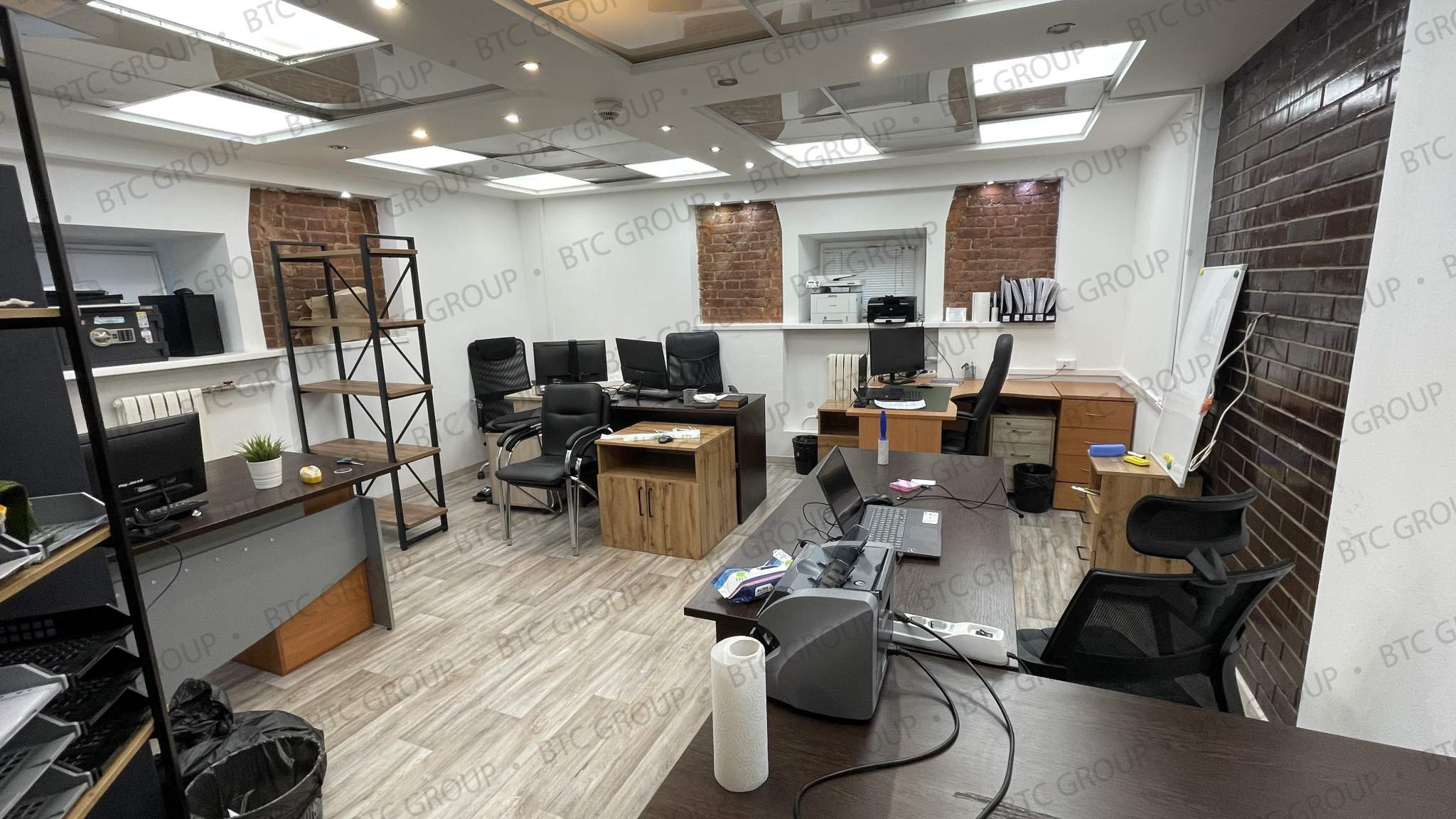 Сдам в аренду торговое помещение 952.2 м.кв.