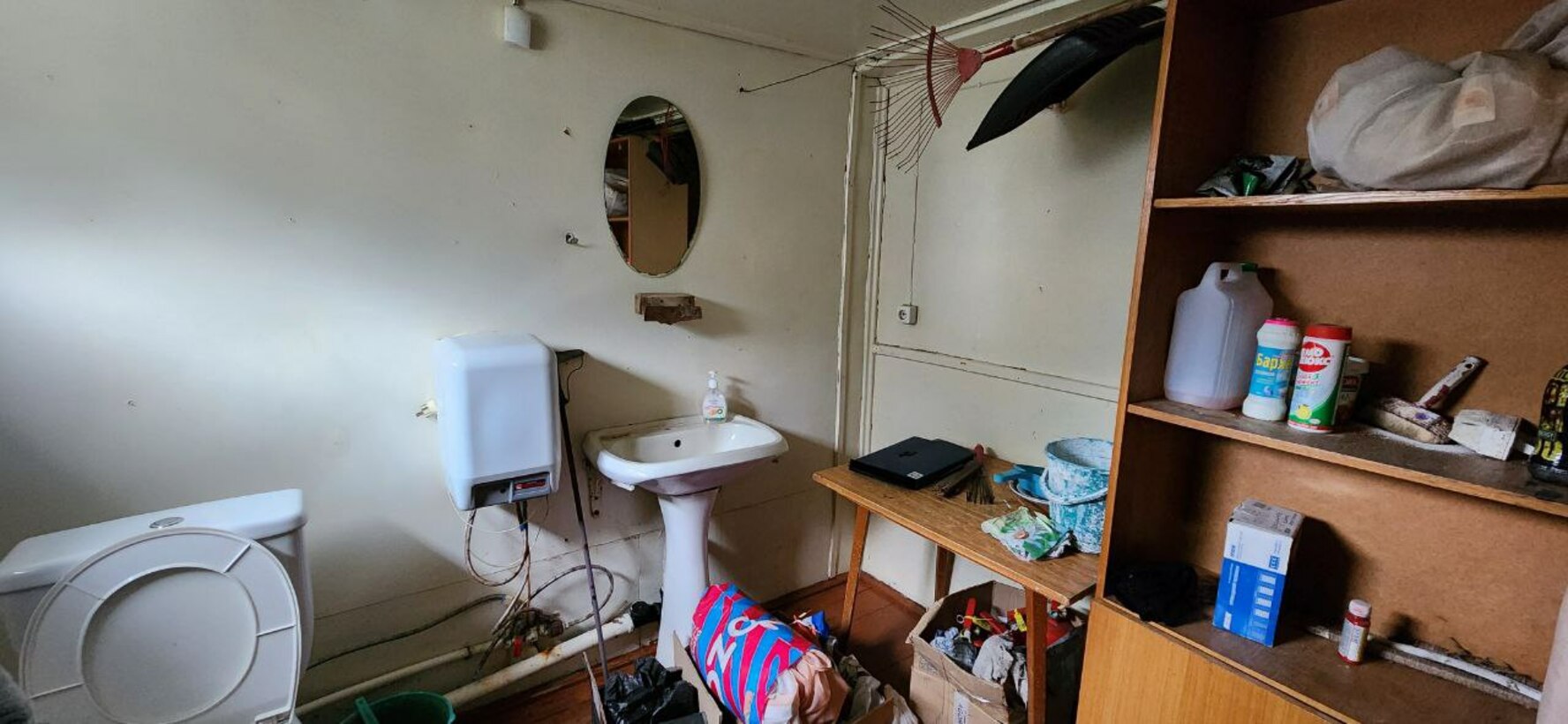 Продам торговое помещение 135.7 м.кв.