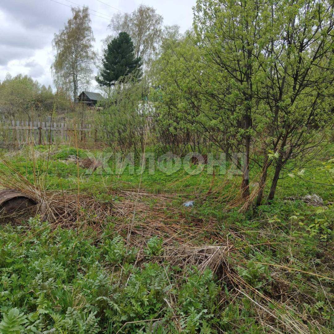 Продам земельный участок 690 м.кв.