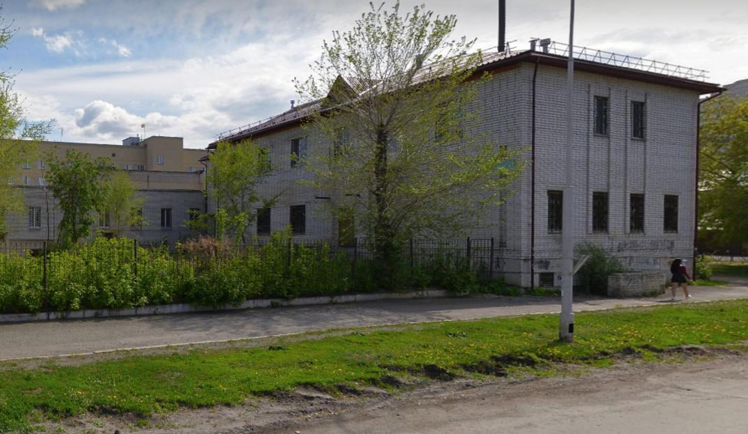 Продам торговое помещение 1610.5 м.кв.