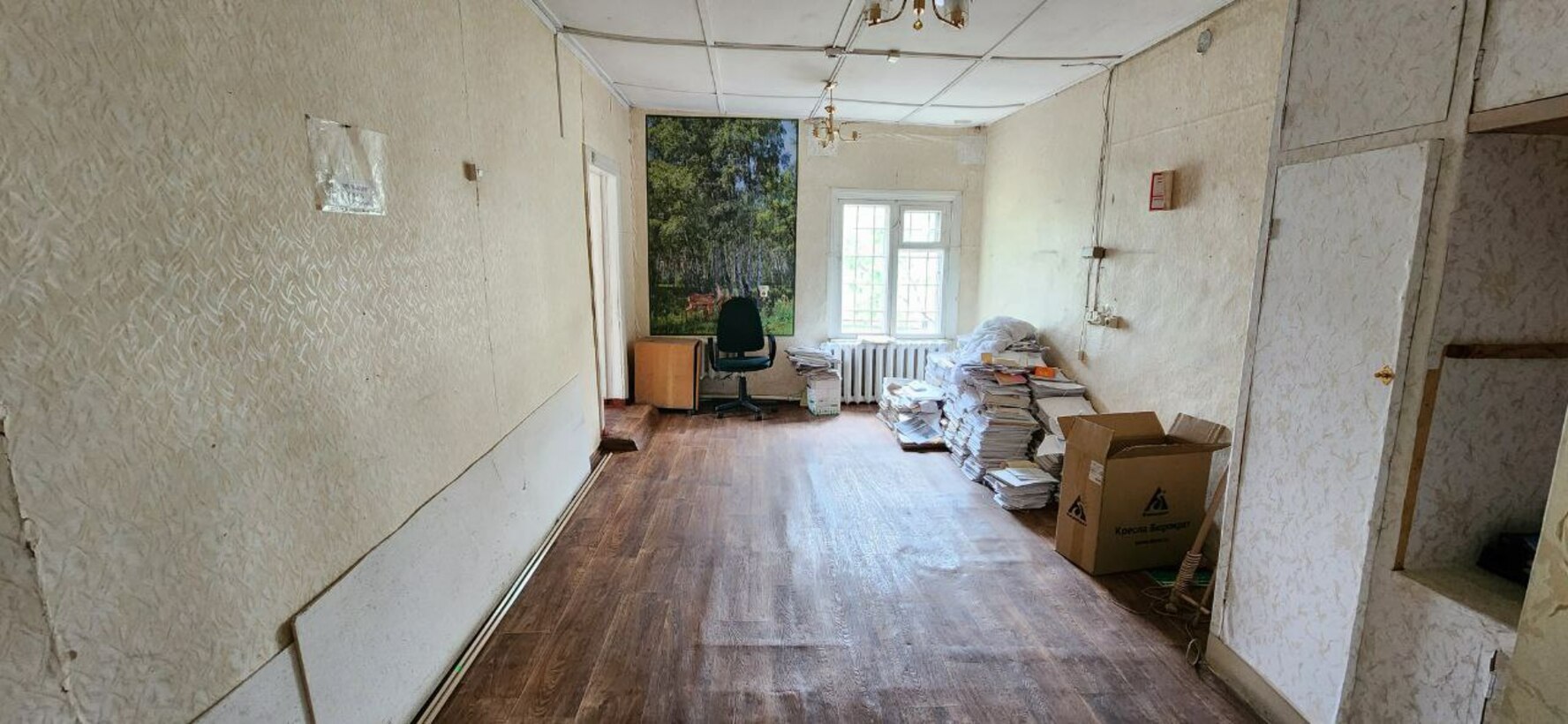 Продам торговое помещение 135.7 м.кв.