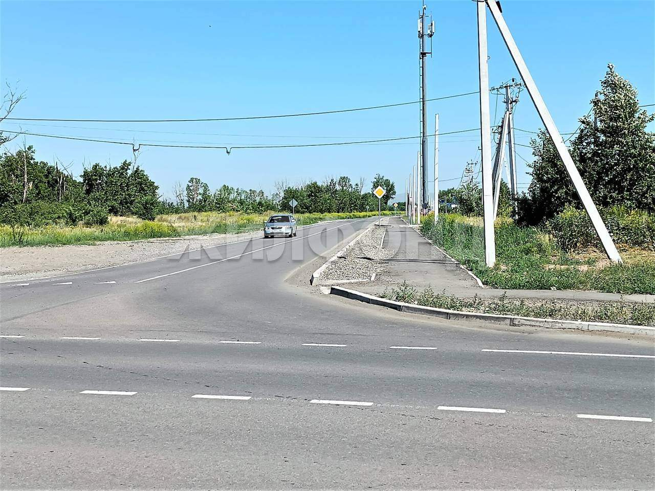 Продам земельный участок 1301 м.кв.