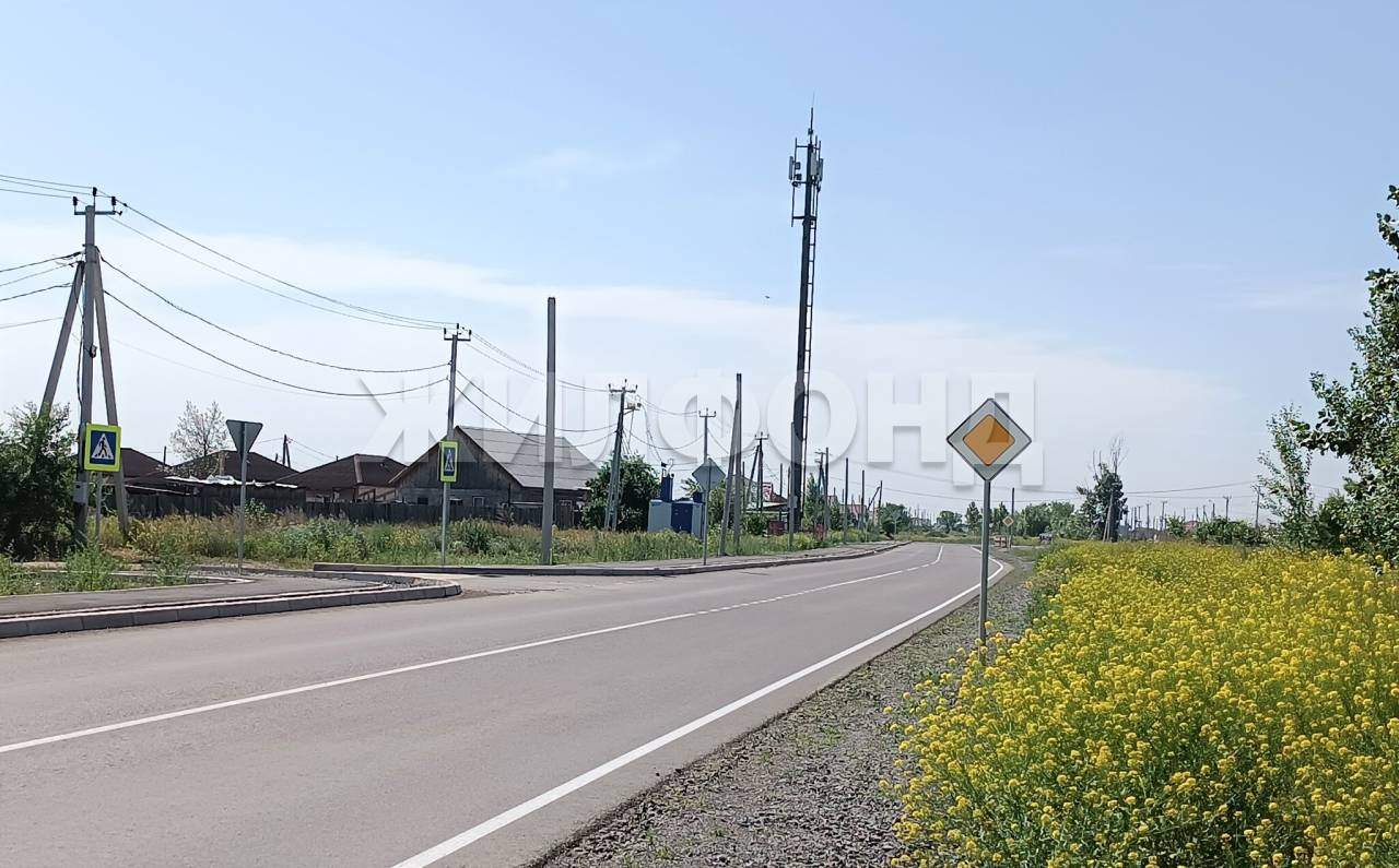 Продам земельный участок 1301 м.кв.