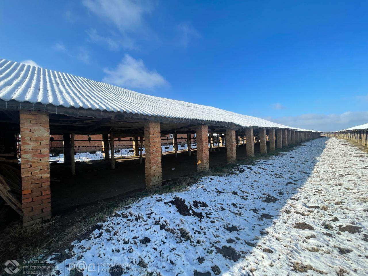 Продам торговое помещение 1403.9 м.кв.