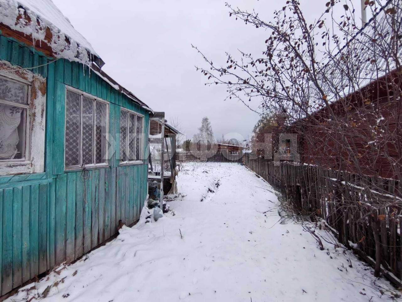 Продам земельный участок 549 м.кв.