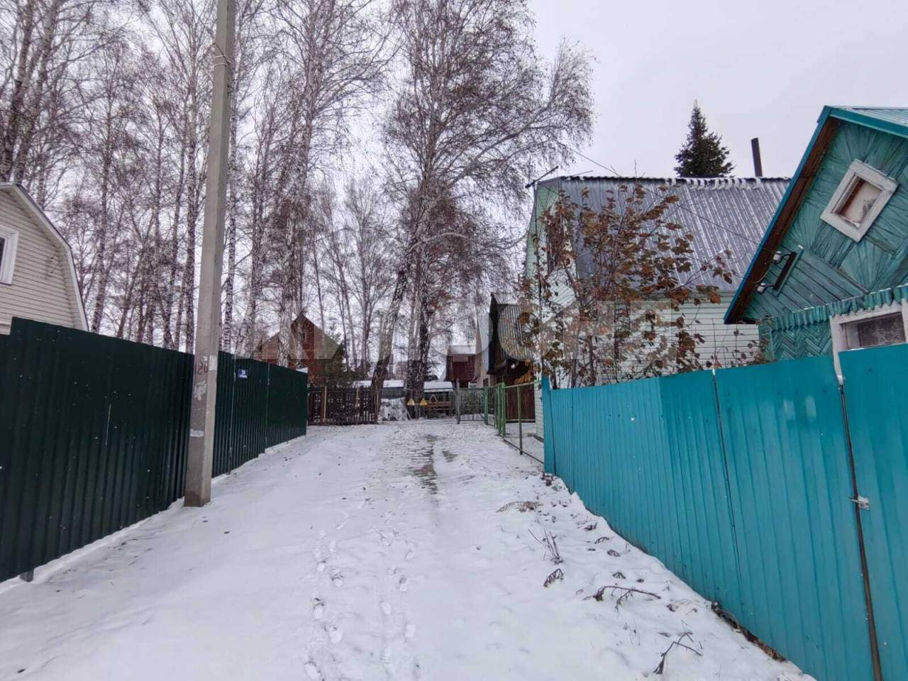 Продам земельный участок 549 м.кв.